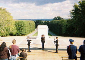 Changing of the guard at the unknown soldiers tomb, Arlington, VA